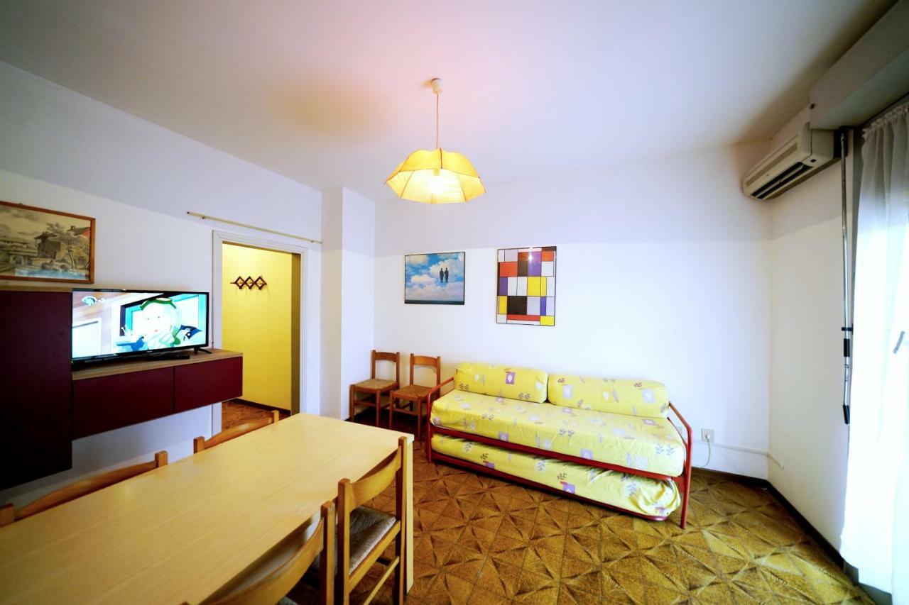 Residence 3 D Lido di Spina Habitación foto